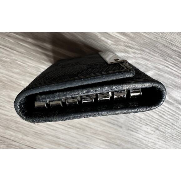 Gucci Black GG Canvas and Leather Trifold Key Holder (6 Keys) - Picture 9 of 15